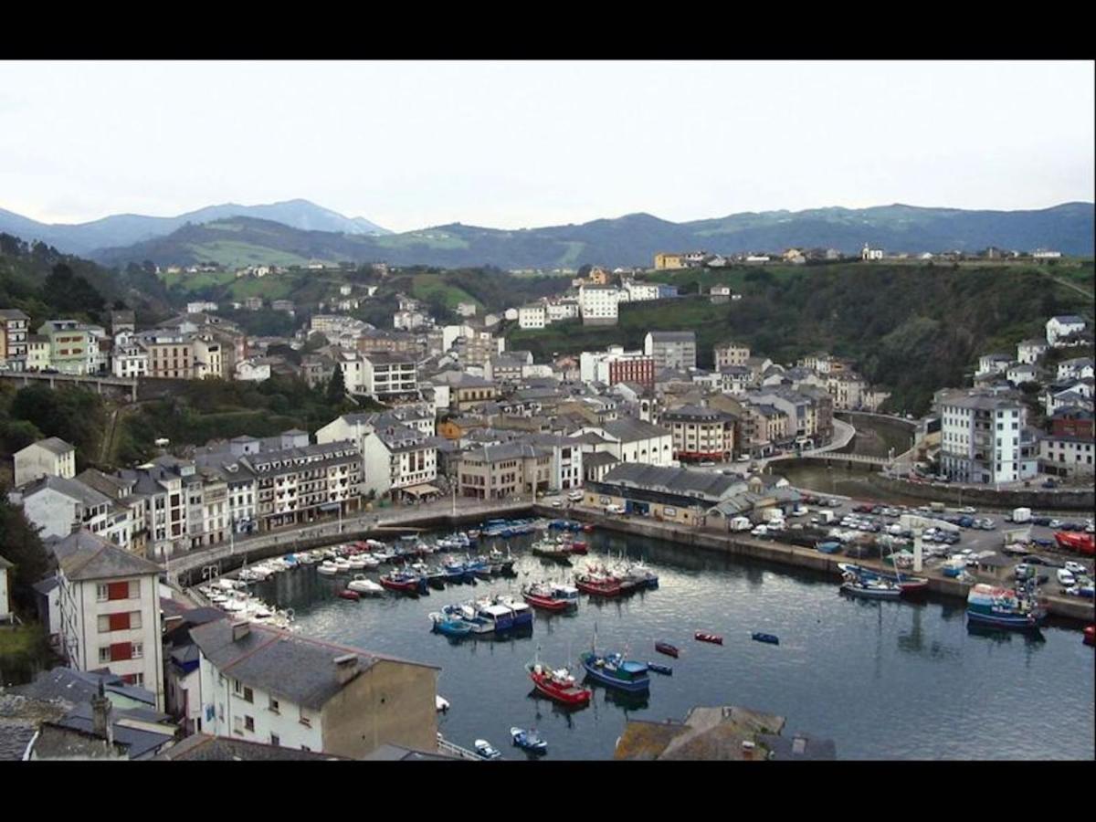 Room In Lodge - Double And Single Room - Pension Oria 2 Luarca Eksteriør billede